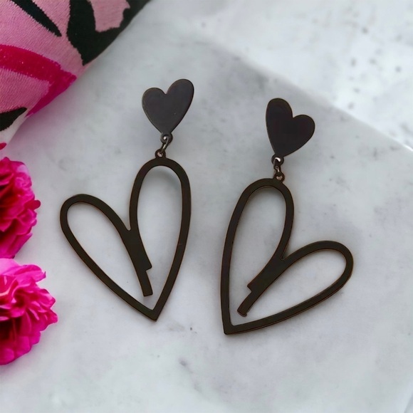Black Matte Double Heart Drop Dangle Earrings Nwt - Picture 1 of 6